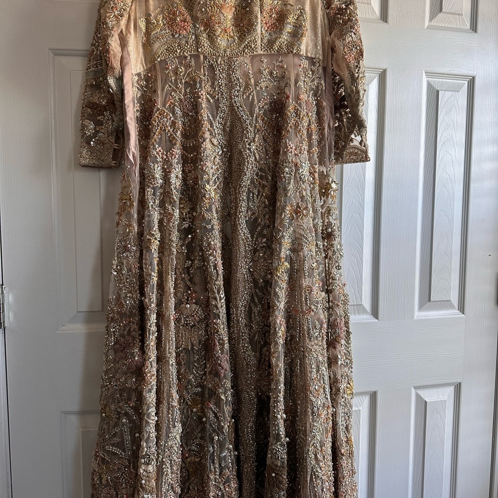 Pakistani/Indian bridal lengha - Picture 6 of 15